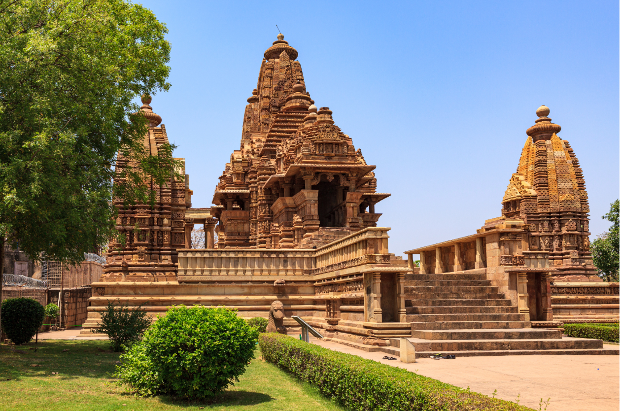 - Grupo Occidental de Templos de Khajuraho, Patrimonio Mundial de la UNESCO