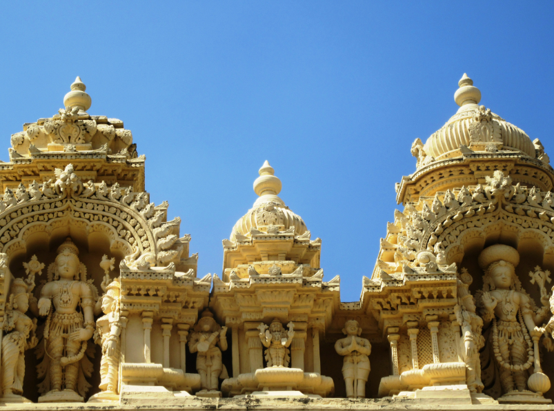 Srirangapatna en Karnataka, histórica ciudad asociada con Tipu Sultan, templos y patrimonio del antiguo Reino de Mysore.